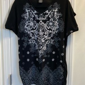 Paradisio Size XL Black Short Sleeve Top with Design